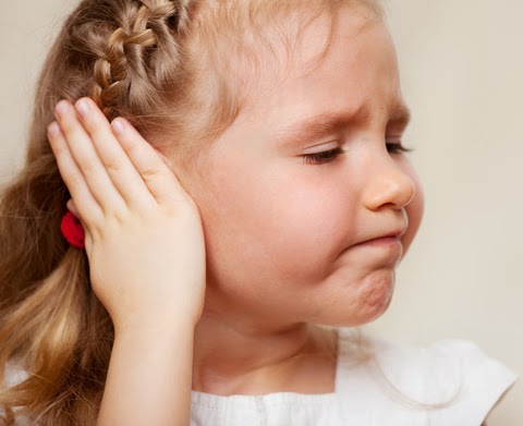 одно из осложнений - ухудшение слуха