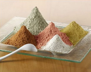 косметическая глина бывает самых разных цветов и составов