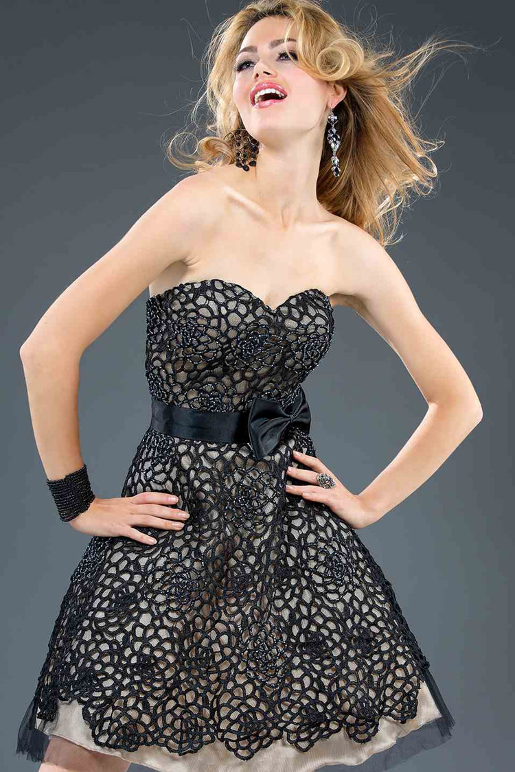 черное коктейльное платье Jovani